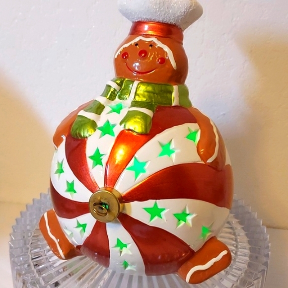 Christmas QVC Home Reflections Ceramic Gingerbread Luminary Flameless LED Orna… - Picture 8 of 10